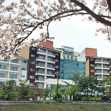 Muju Ilsung Condo ภายนอก รูปภาพ