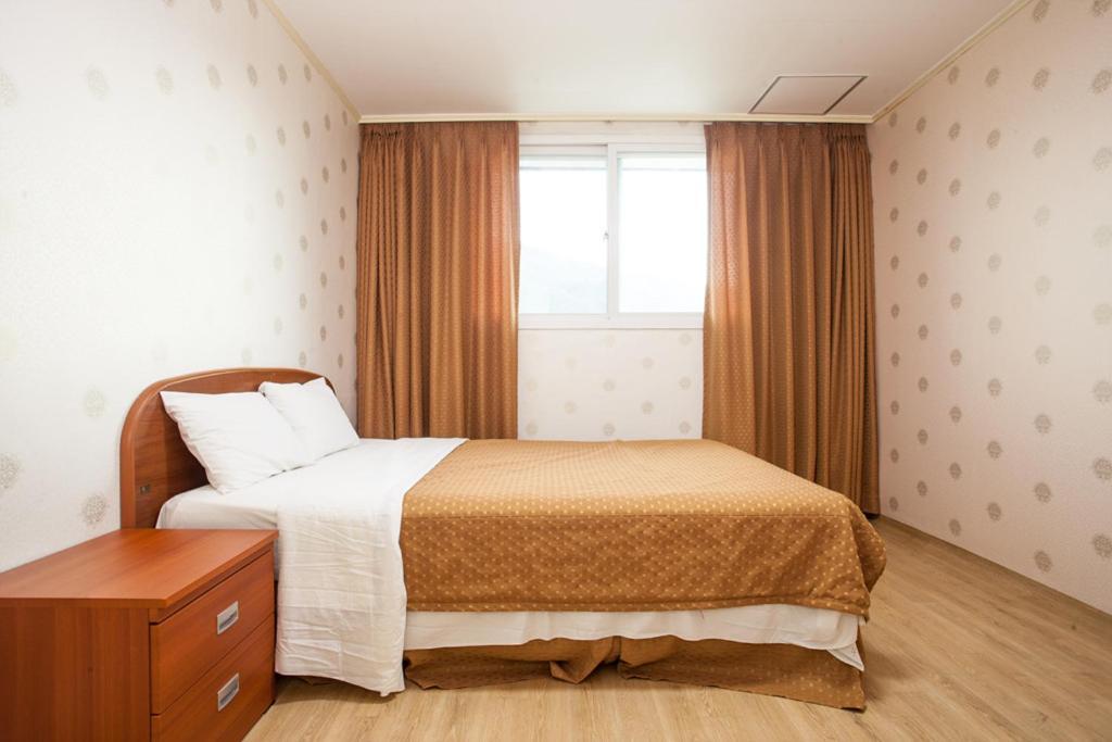 Muju Ilsung Condo ภายนอก รูปภาพ